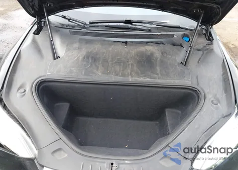 2018 Tesla Model S 100D/75D/P100D z USA, uszkodzony, nr VIN 5YJSA1E2XJF295102